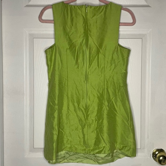 ⭐️(6) Tahari green mini dress with pockets - Picture 2 of 4